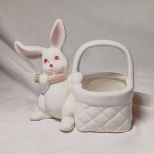 Vtg Fitz and Floyd porcelain bunny with basket